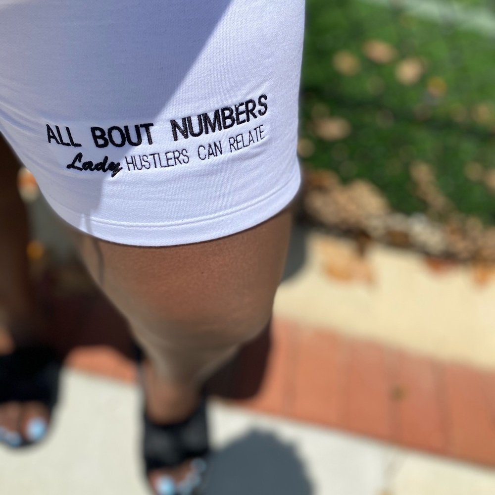 AllBoutNumbers Lady shorts